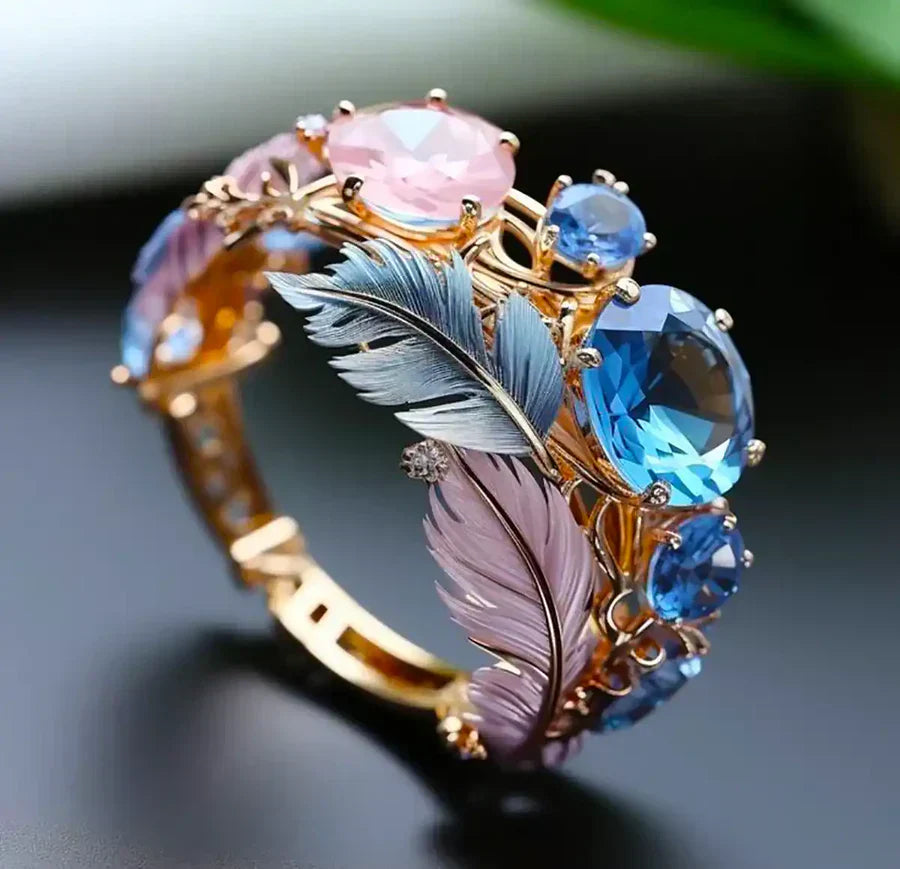 Antique Exotic Feather Crystal Ring | Gold