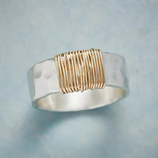 Antique Golden Threads Silver Ring | White Gold